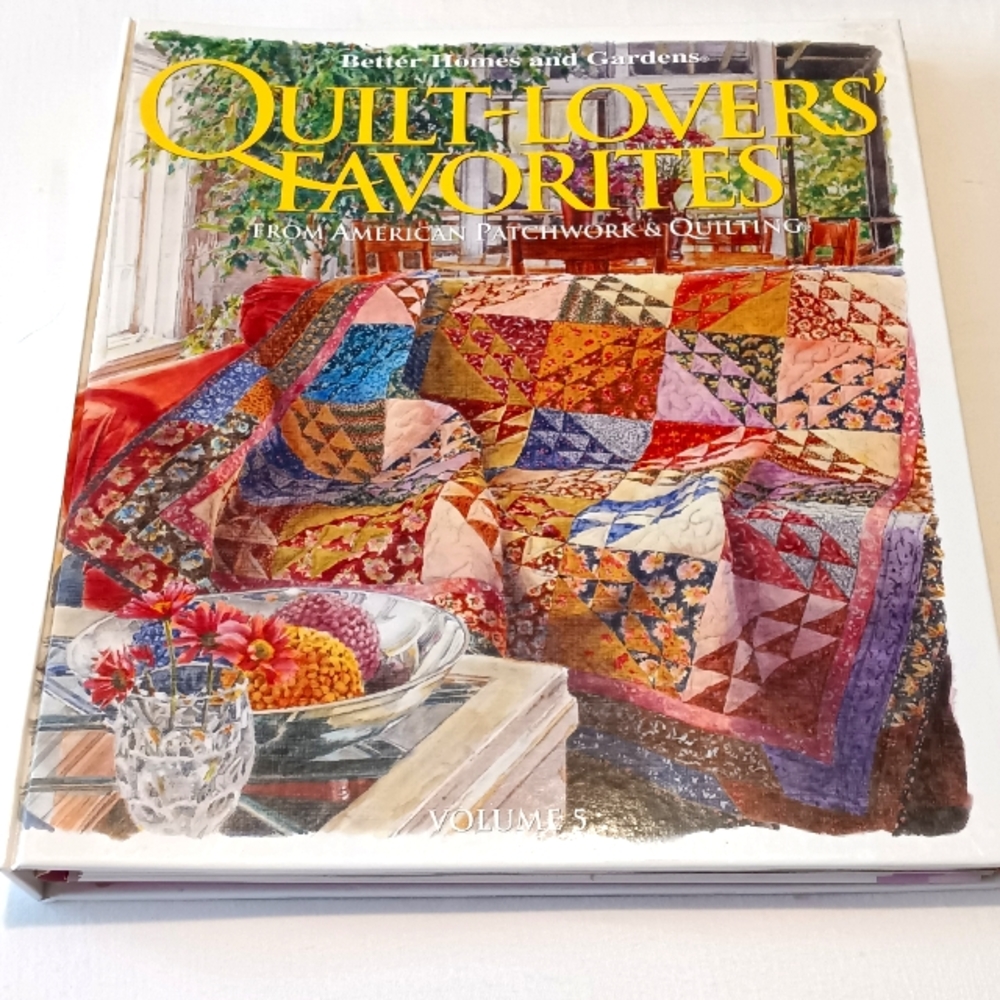 Better Homes and Gardens - Quilt Lovers Favorites volume 5 Hardback- Brand New